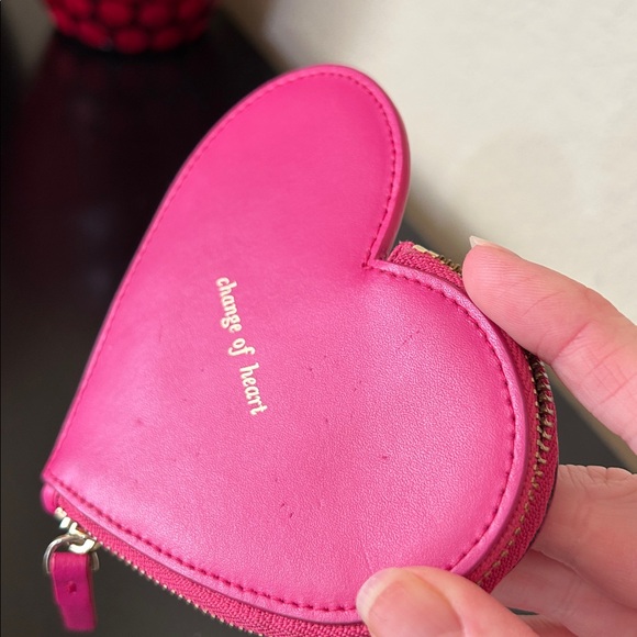 Kate Spade Change of Heart Fuchsia Heart Coin Pouch EUC WLRU2403 - Picture 14 of 17